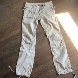 Cargo pants - low rise
